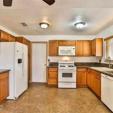 Centrally Located Spacious Vacation Hom 13 M Strip Las Vegas Exterior photo