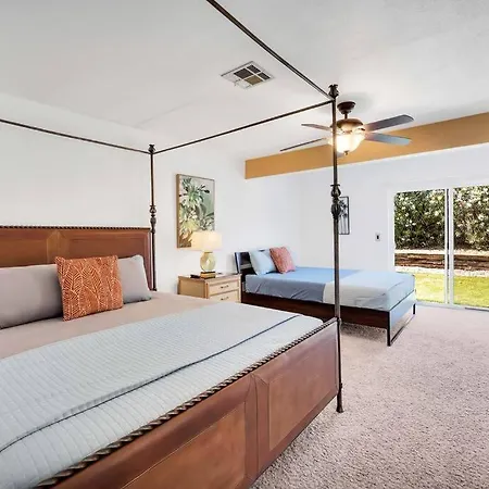 Centrally Located Spacious Vacation Hom 13 M Strip Las Vegas Exterior photo
