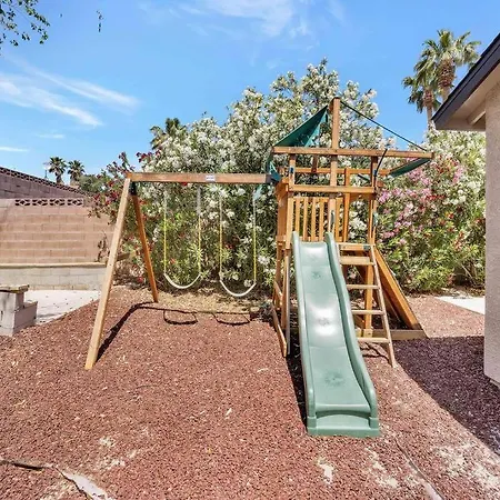 Centrally Located Spacious Vacation Hom 13 M Strip Las Vegas Exterior photo